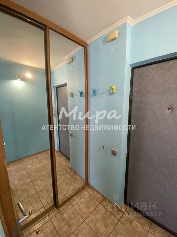 Продажа 1-комн квартиры на вторичном рынке улица Пилота Нестерова, 11