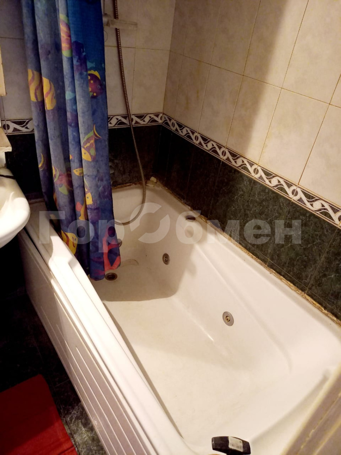 Продажа 3-комн квартиры на вторичном рынке Дедовск, улица Космонавта Комарова, 12