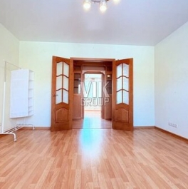 Продажа 3-комн квартиры на вторичном рынке Подольск, Тепличная улица,  д. 10