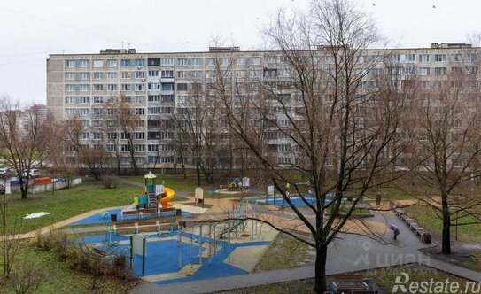 Продажа 3-комн квартиры на вторичном рынке Белградская улица,  д. 54 к1