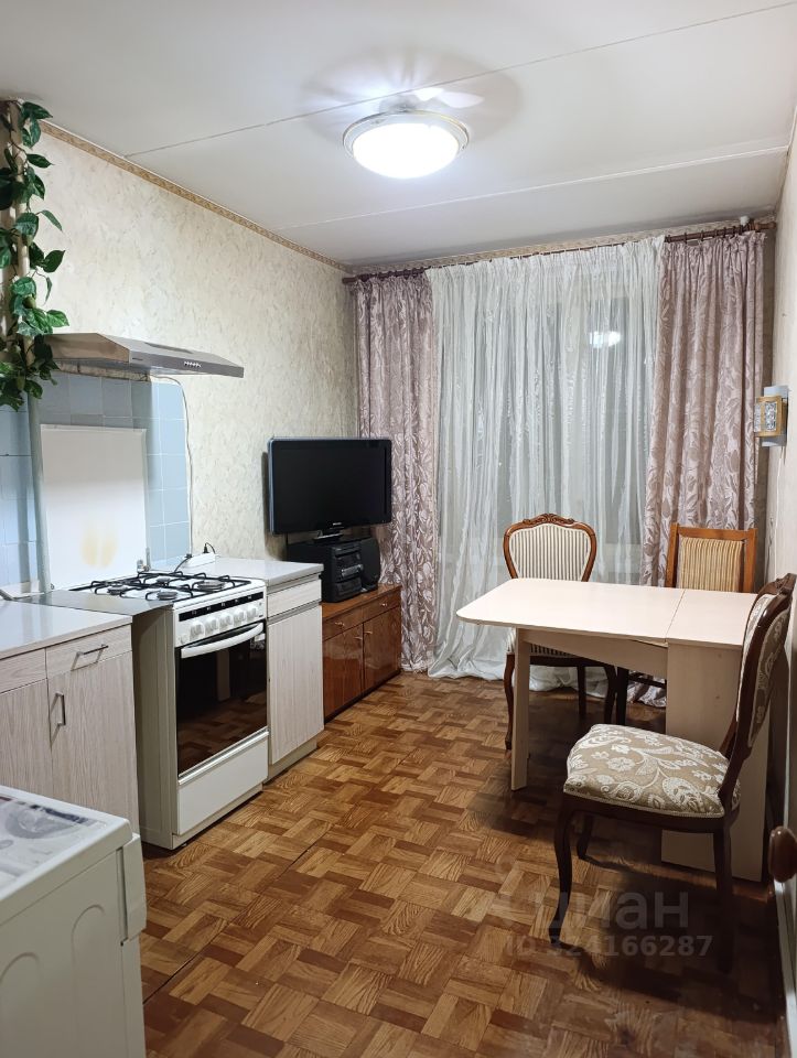 Аренда 1-комн квартиры на вторичном рынке Одинцово, Северная улица, 4