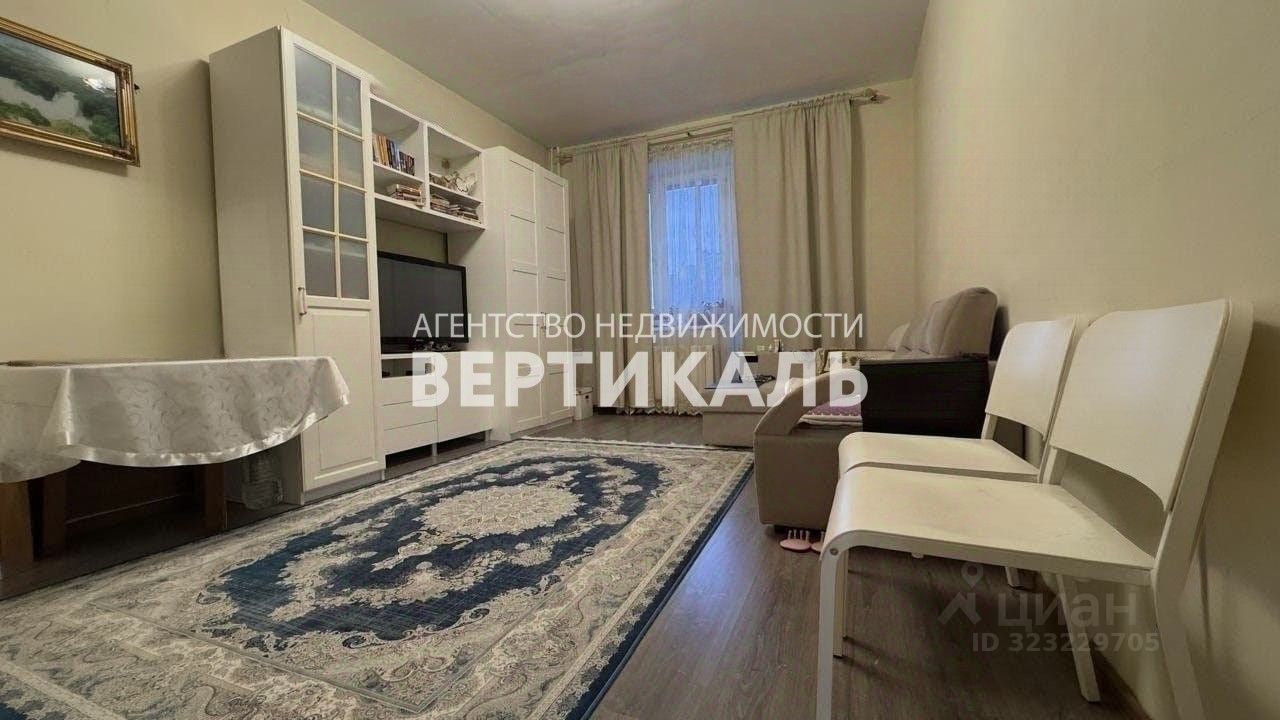 Аренда 2-комн квартиры на вторичном рынке улица Новаторов, 8К2