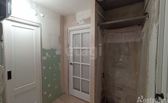 Продажа 4-комн квартиры на вторичном рынке ул Танкиста Хрустицкого,  д. 17