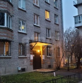Продажа 2-комн квартиры на вторичном рынке Светлановский пр-кт,  д. 29