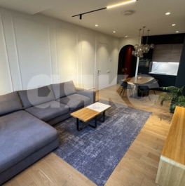 Продажа 2-комн квартиры на вторичном рынке Мосфильмовская улица,  д. 74Б