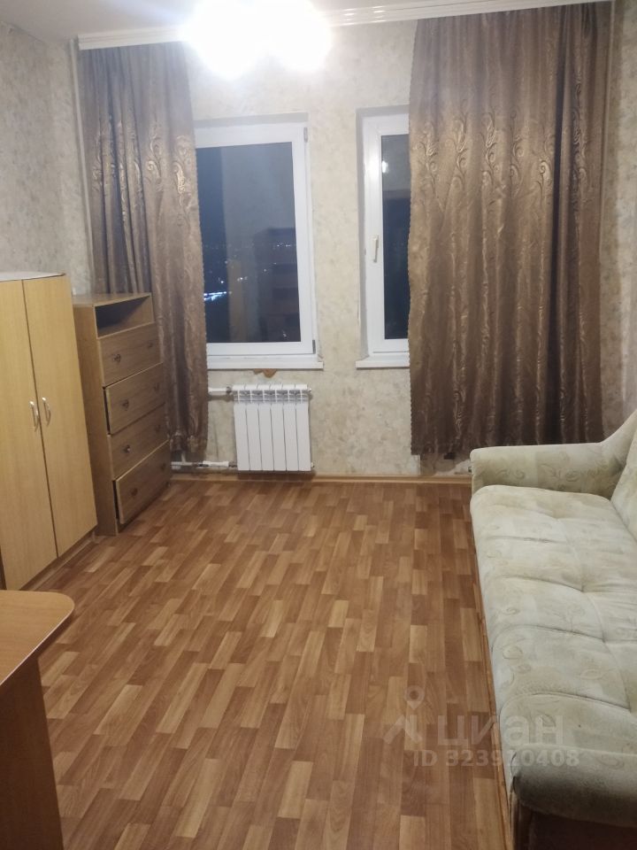 Продажа 3-комн квартиры на вторичном рынке Красное Село, улица Освобождения, 25к1