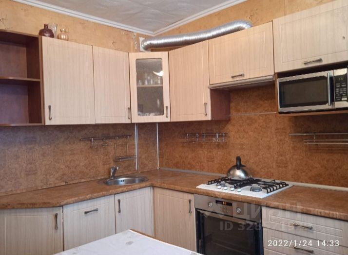Продажа 2-комн квартиры на вторичном рынке пос. Бугры, Шоссейная улица, 32