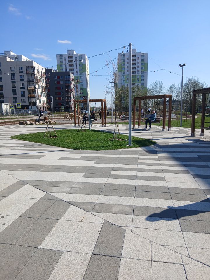 Продажа 2-комн квартиры на вторичном рынке пос. Янино-1, улица Оранжевая, 5к1