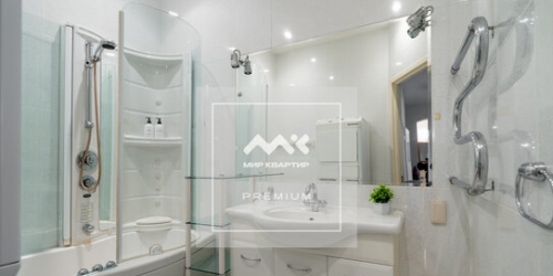 3-комн квартира Макаренко пер,  д. 14