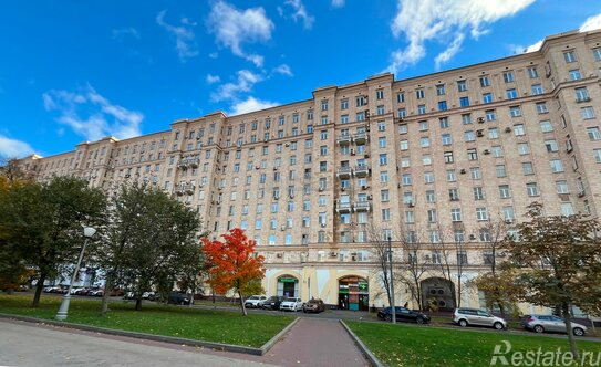 Продажа 2-комн квартиры на вторичном рынке площадь Победы,  д. 1 кБ