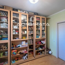 Продажа 2-комн квартиры на вторичном рынке ул Дмитрия Устинова,  д. 4,  к. 1