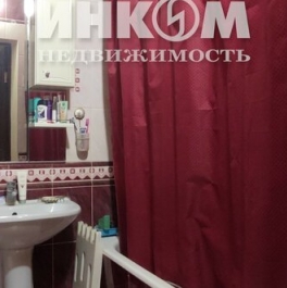 Продажа 1-комн квартиры на вторичном рынке Изюмская улица,  д. 46