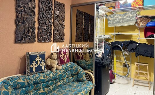 Продажа 1-комн квартиры на вторичном рынке Композиторов ул,  д. 18