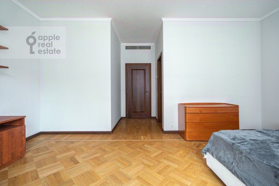 Продажа 4-комн квартиры на вторичном рынке 4-я Тверская-Ямская улица, 22к2