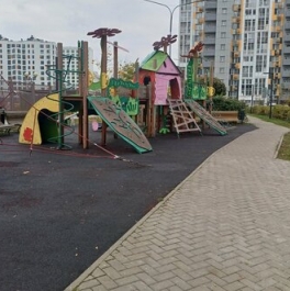 Продажа 2-комн квартиры на вторичном рынке Красная горка, Весенняя улица,  д. 16