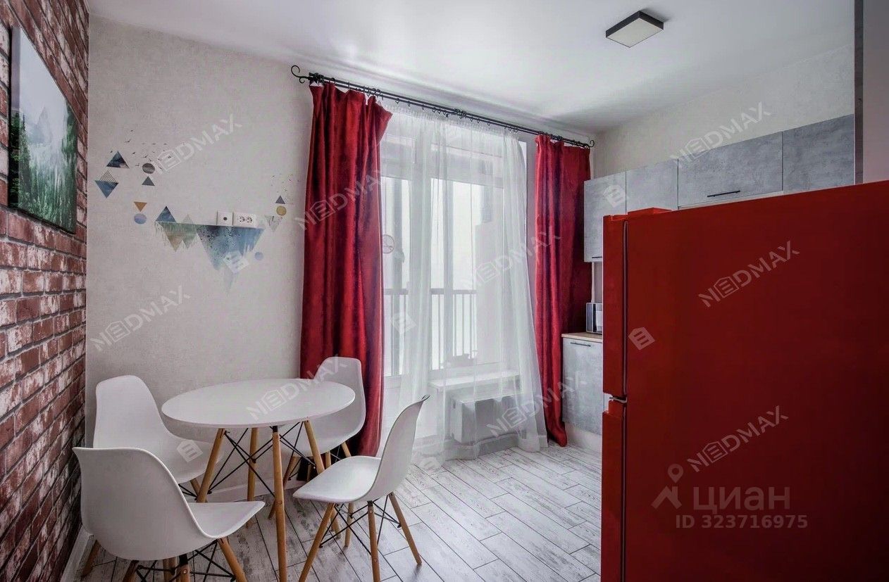 Аренда 1-комн квартиры на вторичном рынке Комендантский проспект, 61