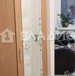 Продажа 1-комн квартиры на вторичном рынке Долгоозёрная улица,  д. 7