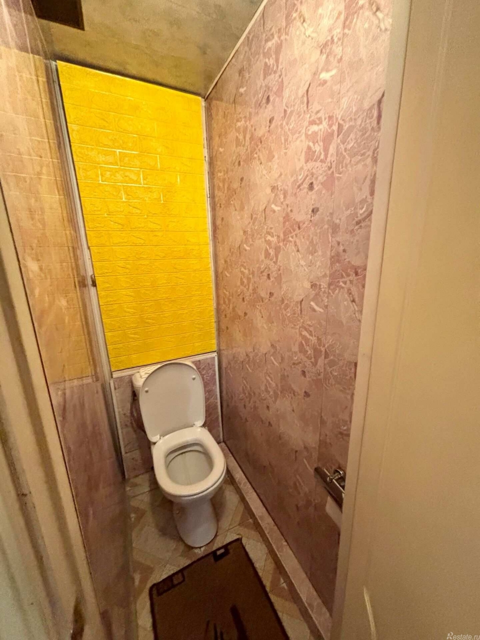 Продажа 2-комн квартиры на вторичном рынке Гурьянова ул,  д. 67