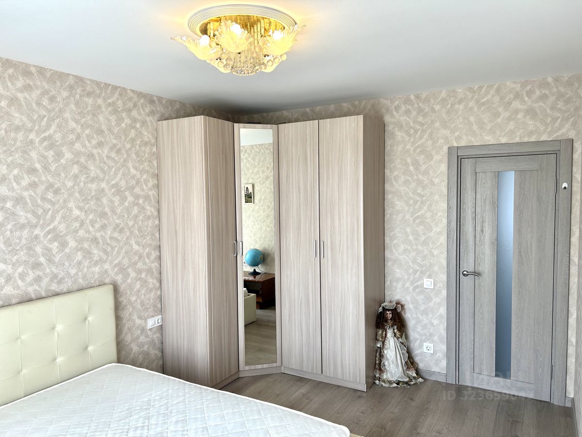 Аренда 2-комн квартиры на вторичном рынке 24-я Васильевского острова линия, 29