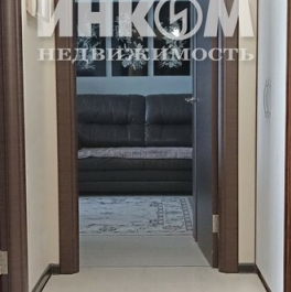 Продажа 2-комн квартиры на вторичном рынке улица Крылатские Холмы,  д. 1
