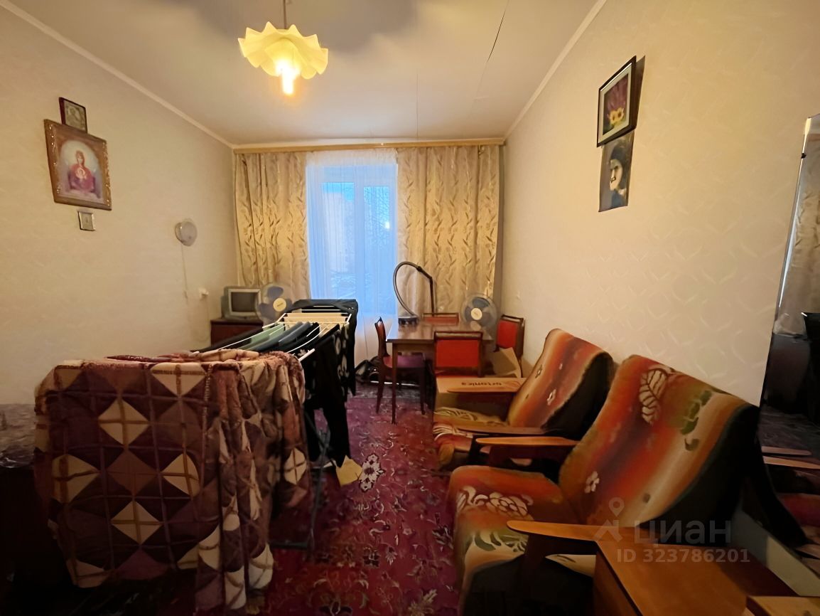 Продажа 3-комн квартиры на вторичном рынке Запрудня пгт, переулок Пролетарский, 20