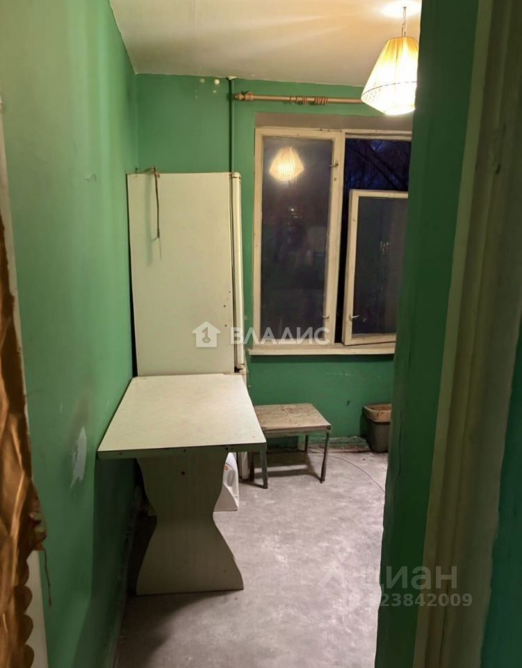 Продажа 2-комн квартиры на вторичном рынке Базовская улица, 4Б