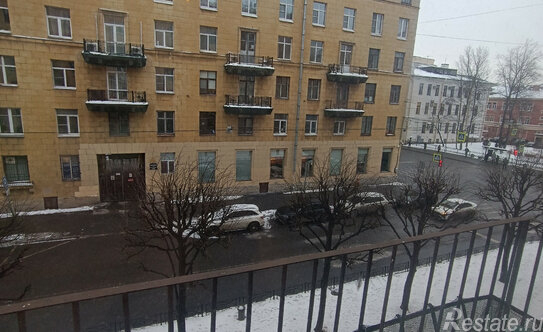 Продажа 2-комн квартиры на вторичном рынке Кавалергардская улица,  д. 30