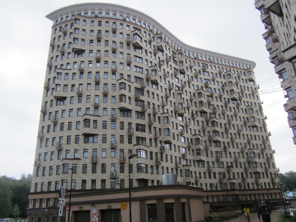 Продажа 1-комн квартиры на вторичном рынке Солдатский переулок, 10
