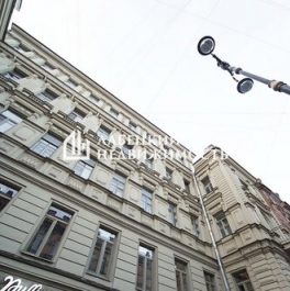 Продажа 5-комн квартиры на вторичном рынке ул Рубинштейна,  д. 25