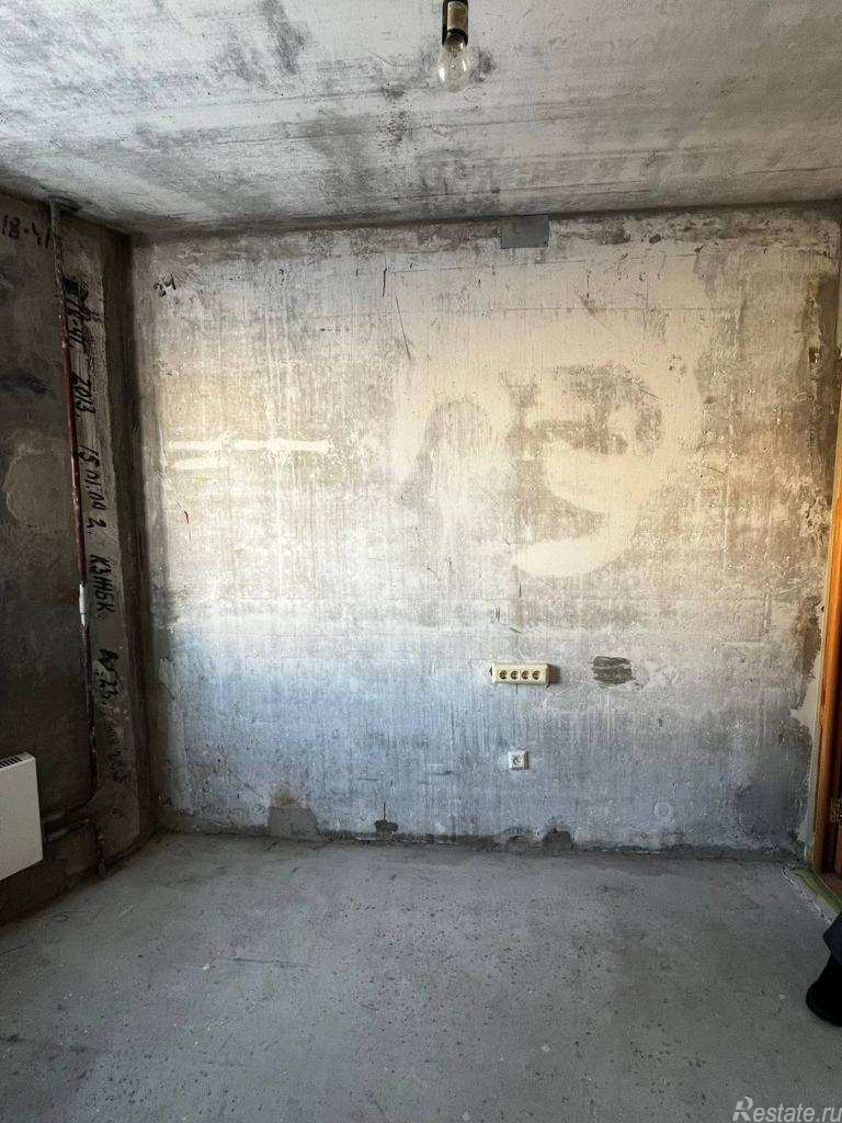 Продажа 4-комн квартиры на вторичном рынке Лобня, Физкультурная улица,  д. 14