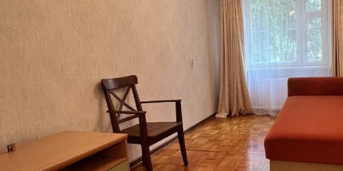 4-комн квартира Долгоозерная улица, 10