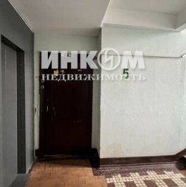 Продажа 2-комн квартиры на вторичном рынке Каспийская улица,  д. 2/1