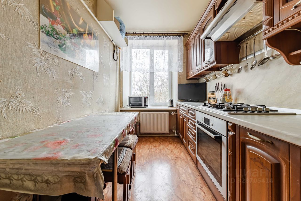 Продажа 3-комн квартиры на вторичном рынке улица Новоселов, 2