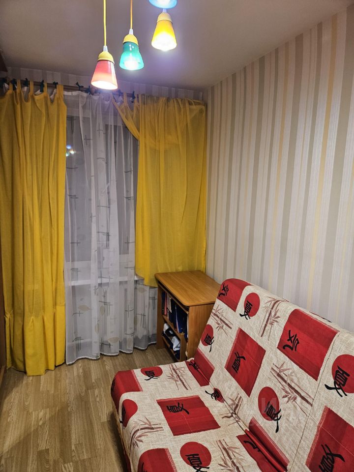 Продажа 2-комн квартиры на вторичном рынке улица Орджоникидзе, 30