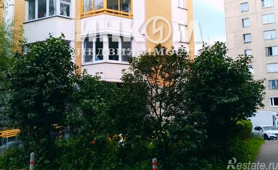 Продажа 1-комн квартиры на вторичном рынке 50 лет Октября ул,  д. 2,  к. 3