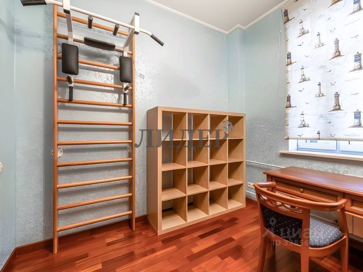 Продажа 5-комн квартиры на вторичном рынке Ломоносовский проспект, 29к3