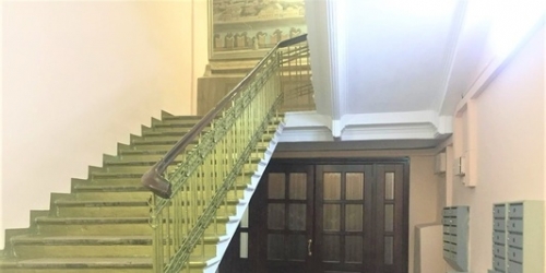 4-комн квартира Еропкинский пер,  д. 11