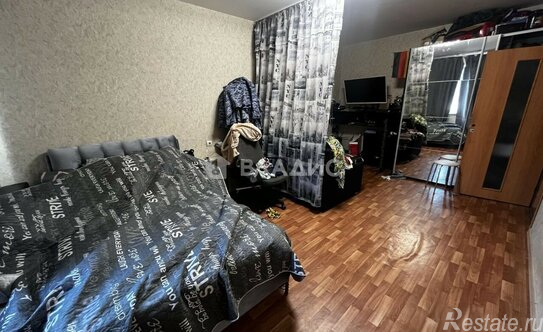 Продажа 1-комн квартиры на вторичном рынке улица Маршала Казакова,  д. 68 к1