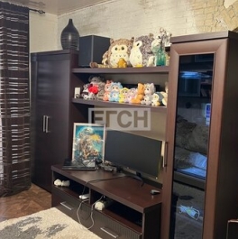 Продажа 1-комн квартиры на вторичном рынке Полоцкая улица,  д. 14