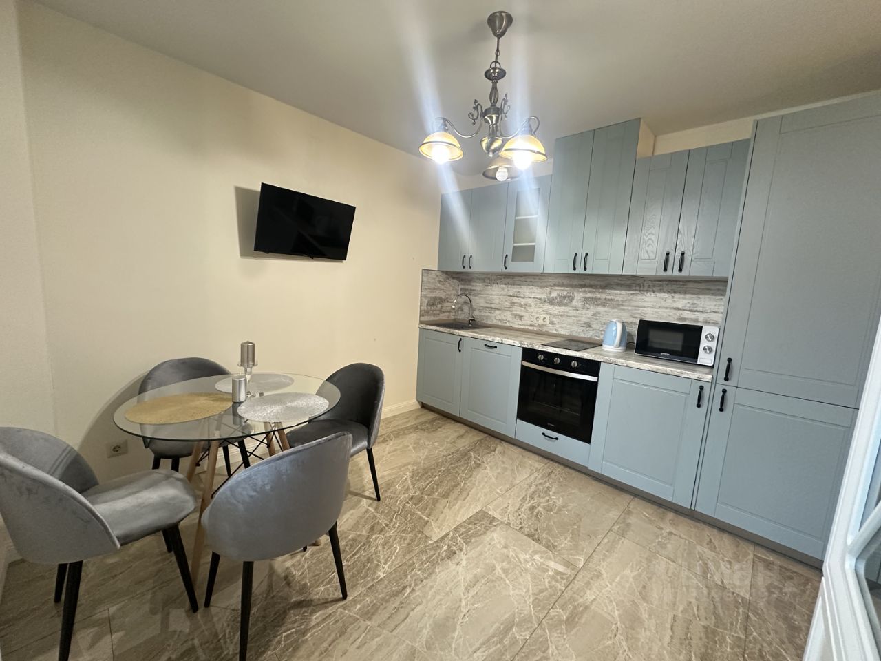 Продажа студии Новоивановское пгт, бульвар Эйнштейна, 3