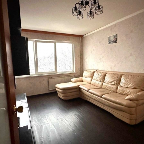 2-комн квартира Танкиста Хрустицкого ул,  д. 7