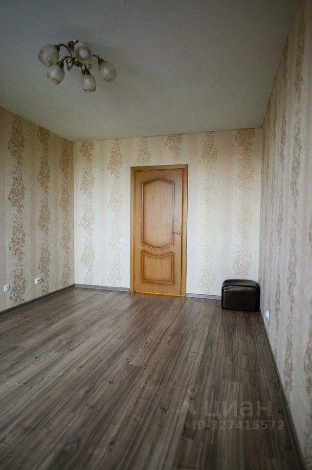Продажа 1-комн квартиры на вторичном рынке пос. Металлострой, Полевая улица, 9