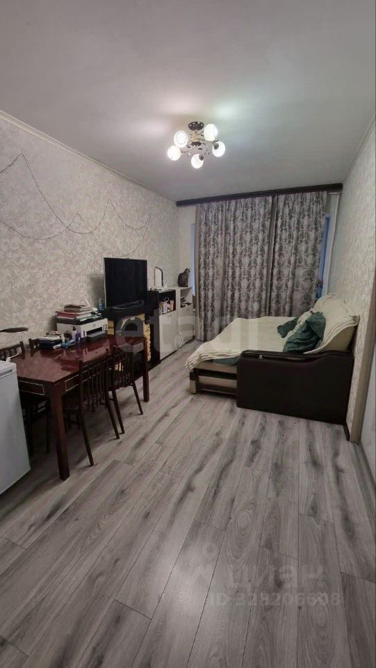 Продажа 2-комн квартиры на вторичном рынке Ропшинская улица, 1/32