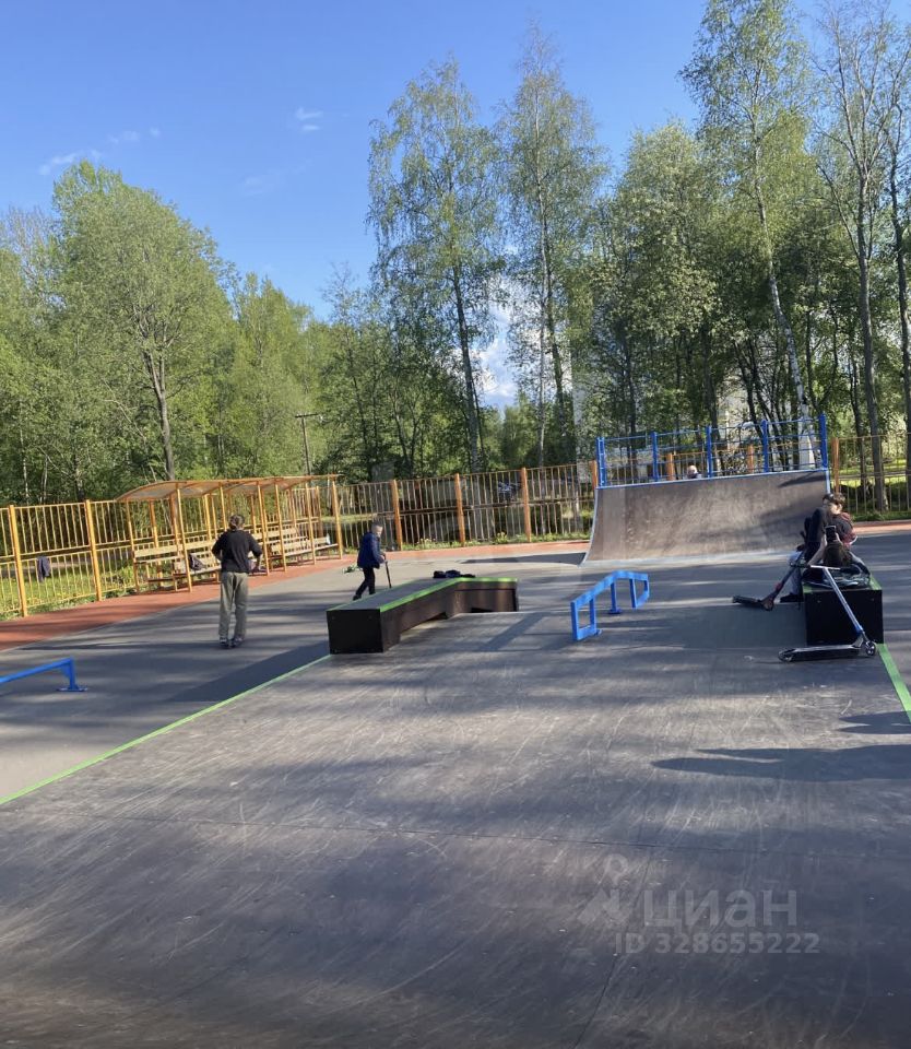 Продажа земли пос. Молодежное