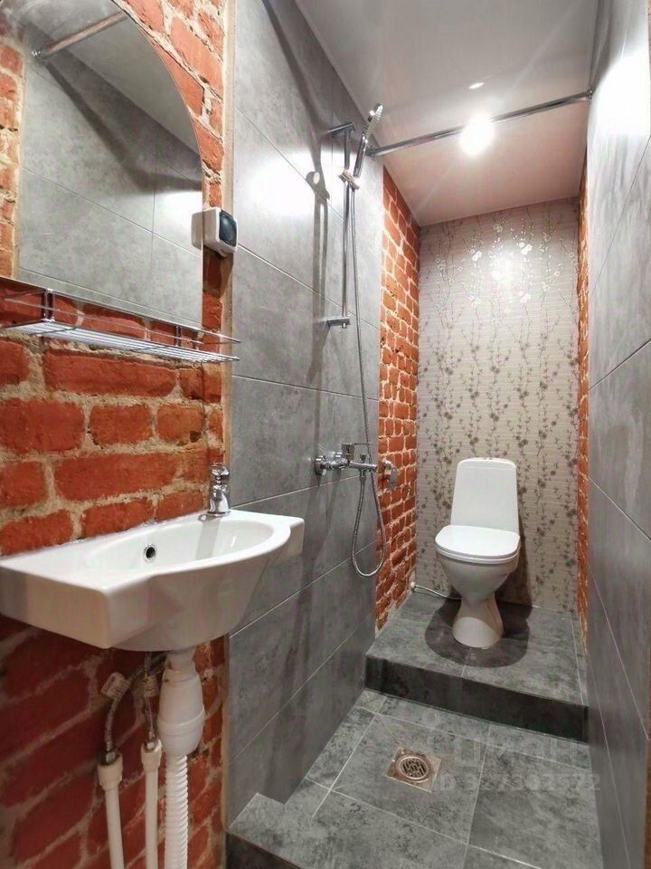 Продажа 6-комн квартиры на вторичном рынке Клинский пр-кт,  д. 19