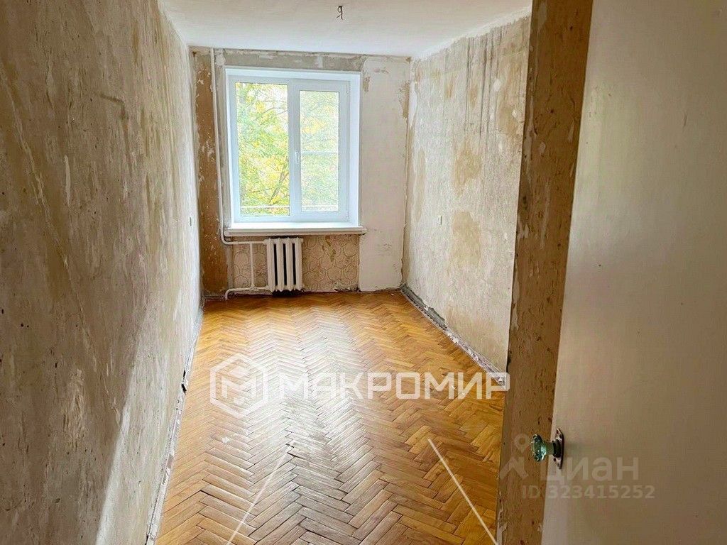 Продажа 3-комн квартиры на вторичном рынке Пушкин, Артиллерийская улица, 4