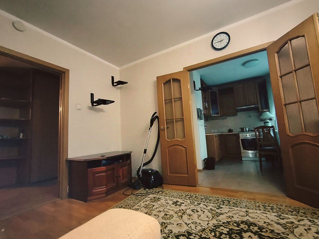 Продажа 2-комн квартиры на вторичном рынке Рабочая улица, 16