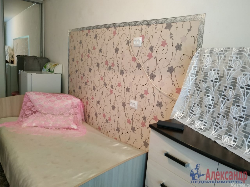 Продажа комнаты Ломоносов г., Красного Флота ул. ,  д. 30а