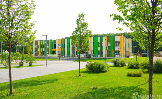 Продажа 3-комн квартиры на вторичном рынке Химки, Загородная улица,  д. 1