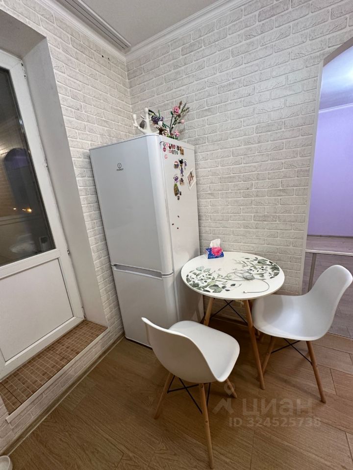 Продажа 1-комн квартиры на вторичном рынке проезд Кадомцева, 23